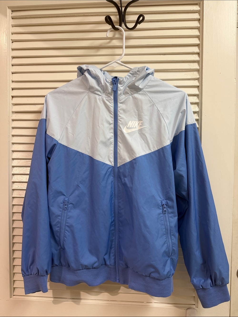 Nike Kids Light & Royal Blue Colorblock Hooded Windrunner Jacket